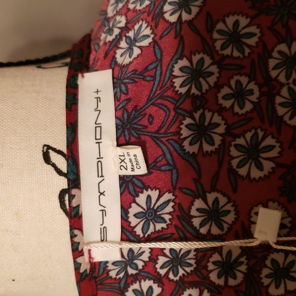 Women's wrap around dress. - Picture 6 of 7